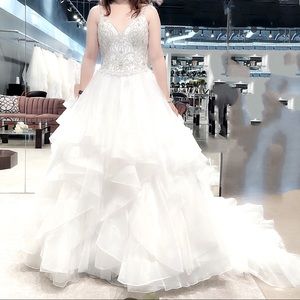 Beautiful Ballgown Wedding Dress